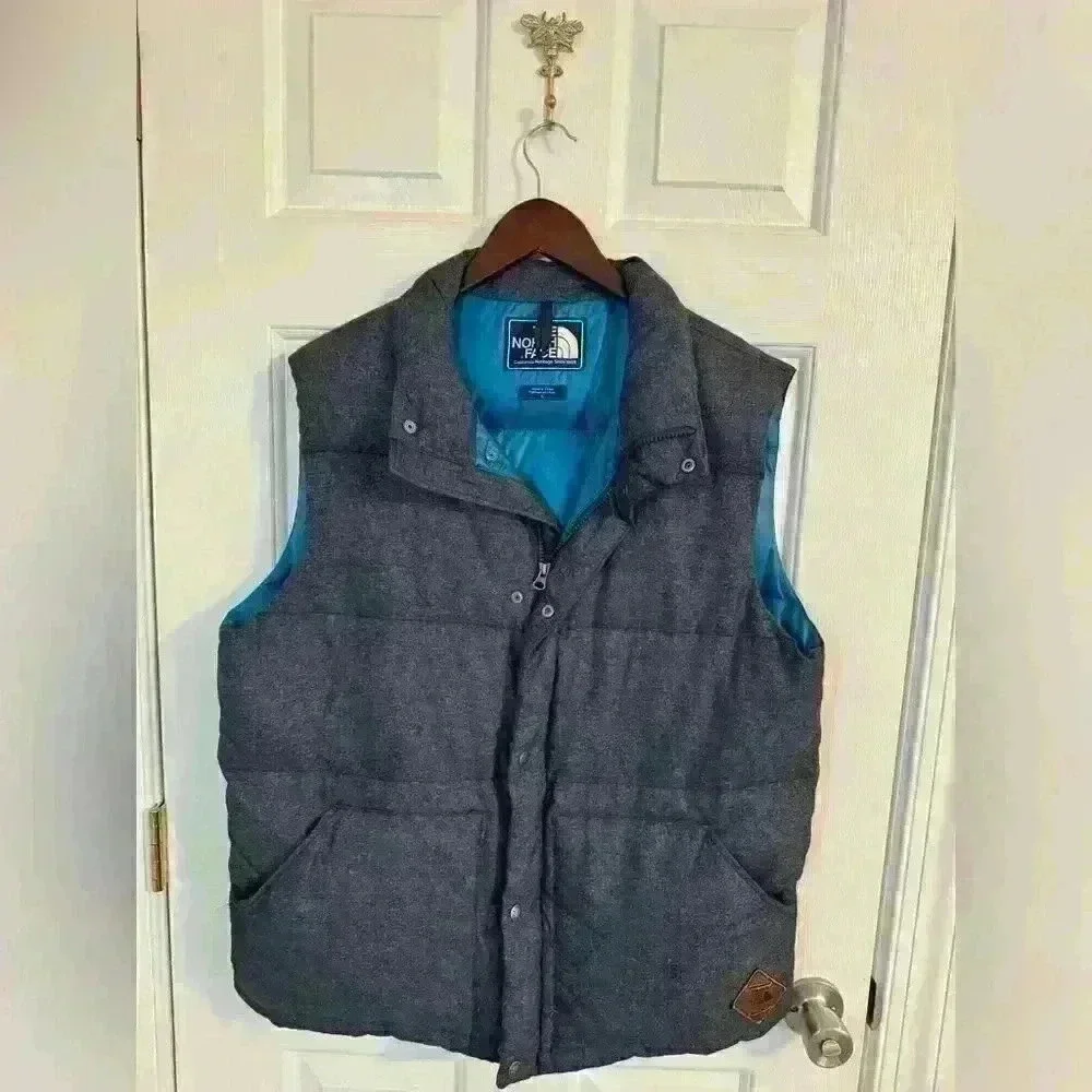 North Face Vest Men's Size large blue grey